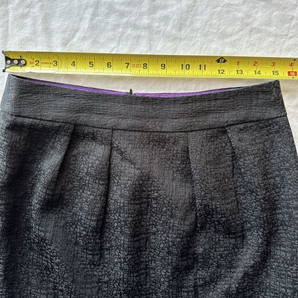 Banana Republic Women’s Pencil Skirt Sz 8‎ Black Metallic Texture Pleated - Picture 5 of 9